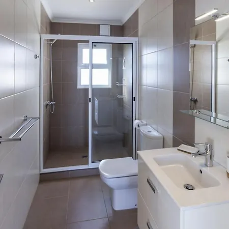 Spectacular Ocean View & Heated Pool Arco da Calheta (Madeira)
