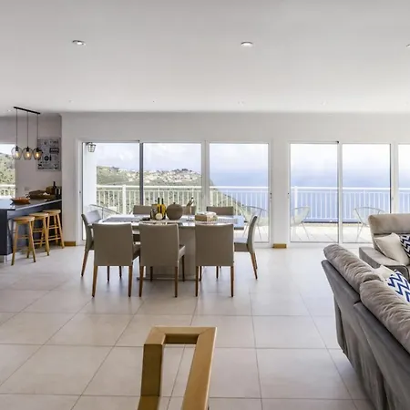 Spectacular Ocean View & Heated Pool Arco da Calheta (Madeira)